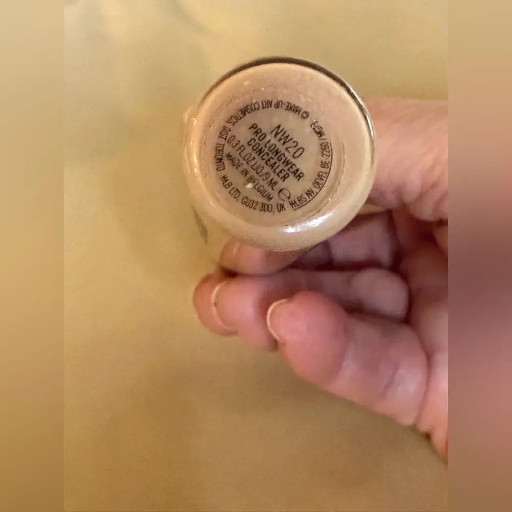 Mac Pro longwear concealer 80% full